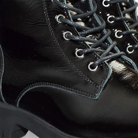 Regnika Women's Black Leather Boots