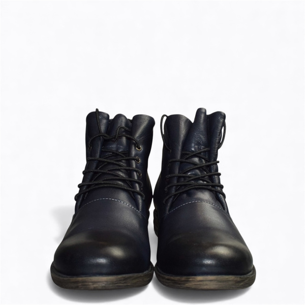 Evandra Women's Navy Blue Leather Boots