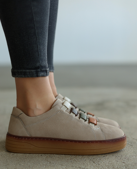 Talissa Women's Gray Leather Sneakers