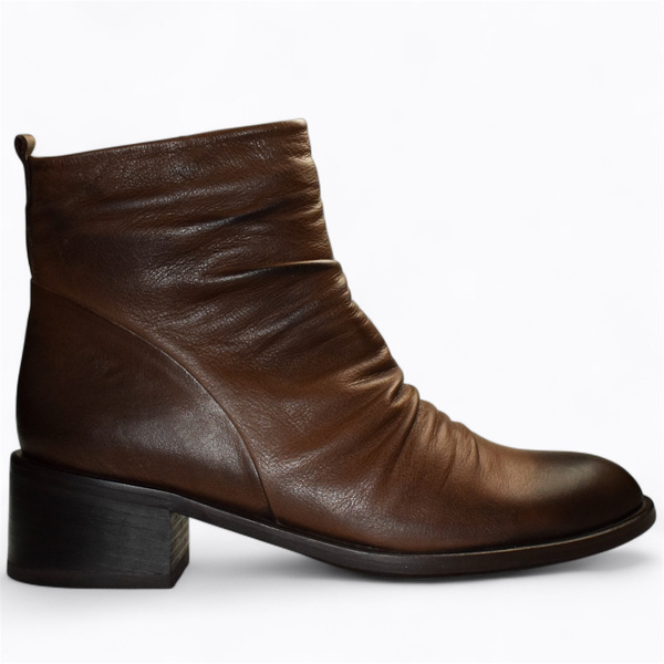 Zenetha Women's Brown Leather Ankle Boots
