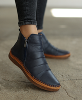 Granatowy