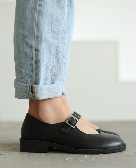 Sanirei Women's Black Leather Low-Top Shoes