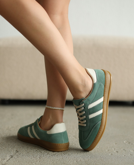 Magline Women's Mint Leather Sneakers