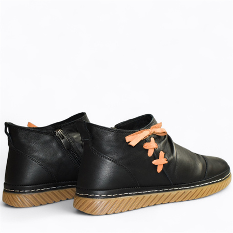 Kaviani Women's Black Leather Boots