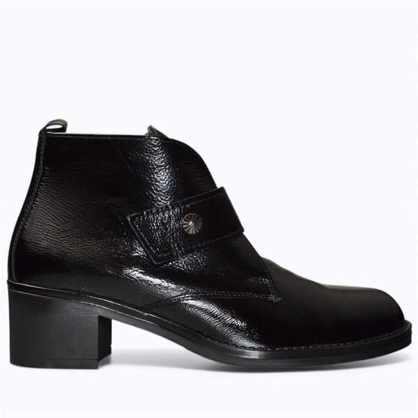 Orindra Women's Black Leather Ankle Boots