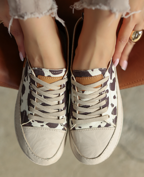 Fenleri Women's Beige Leather Low-Top Shoes with an Animal Print