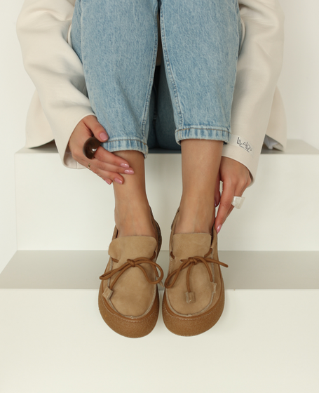 Trivela Beige Leather Women's Low-Cut Shoes