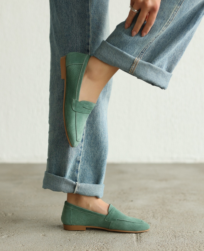 Merakia Women's Mint-Colored Leather Low-Cut Shoes