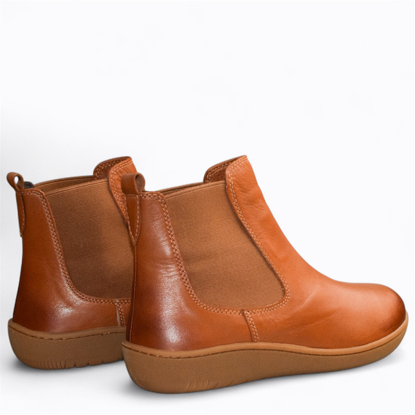 Skórzane rude sztyblety damskie barefoot Avanise