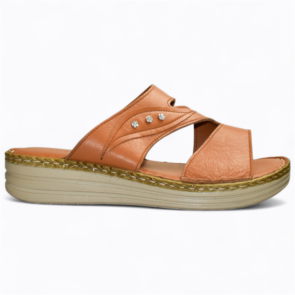 RED WOMEN'S FLIP-FLOPS BY JANTRIA