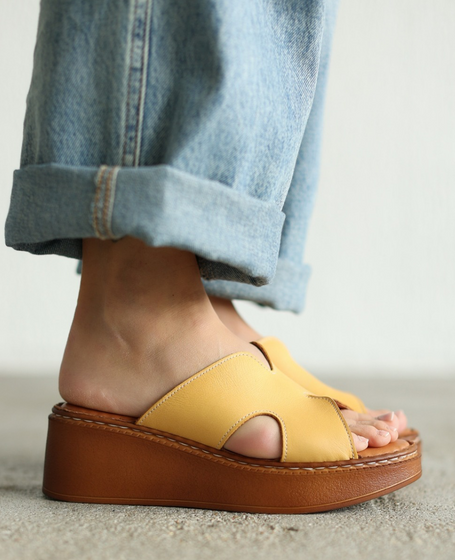 Opritia Women's Mustard-Colored Leather Flip-Flops
