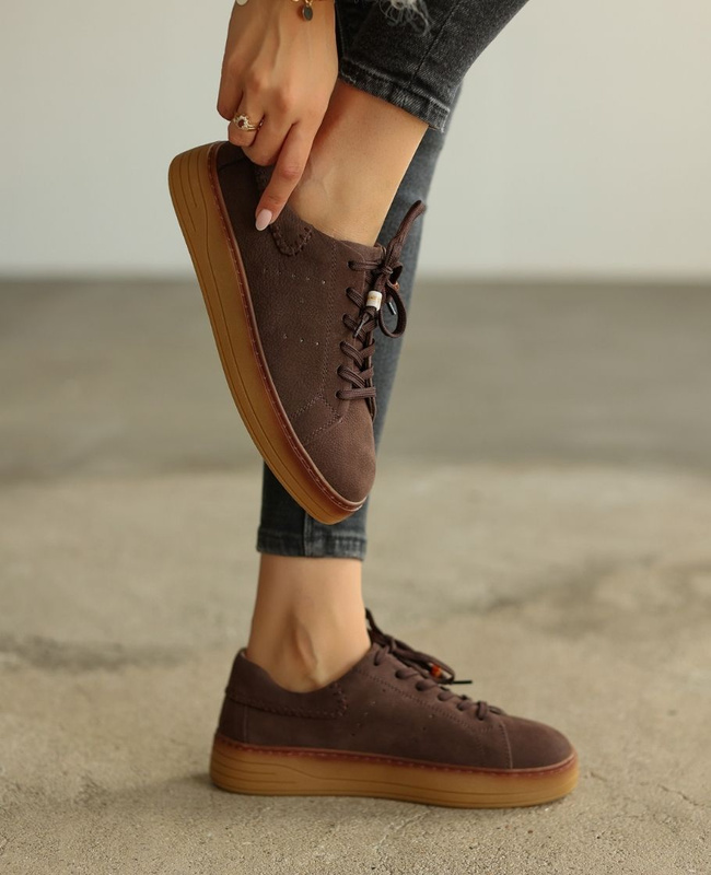 Mezarie Women's Leather Chocolate-Brown Sneakers
