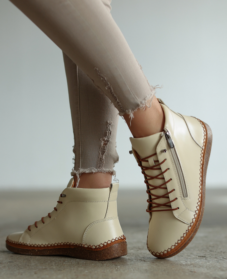 Nimeris Beige Leather Women's Boots