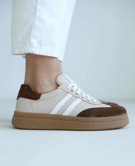 Silavia Women's Leather Chocolate-Colored Sneakers
