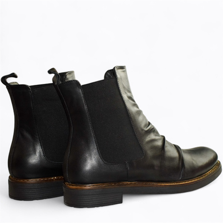 Lisavia Women's Black Leather Ankle Boots