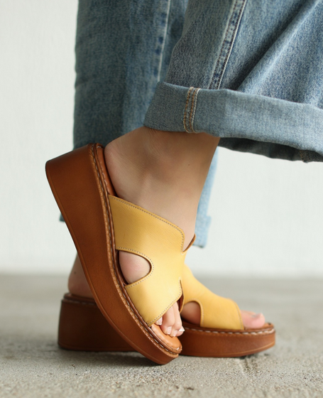 Opritia Women's Mustard-Colored Leather Flip-Flops