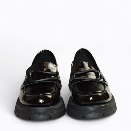 Skórzane czarne półbuty damskie Fernandi