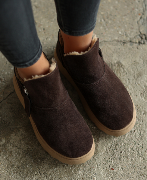 Dominia Women's Leather Chocolate-Brown Snow Boots