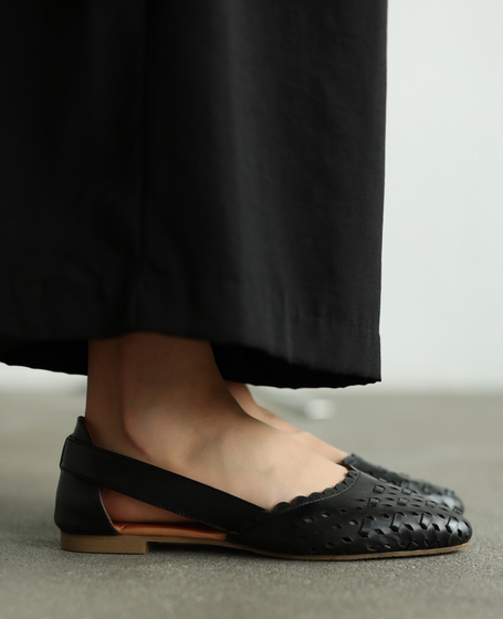 Monsera Women's Black Leather Sandals