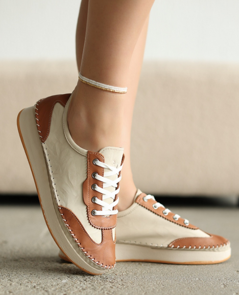Jorveth Beige Leather Women's Low-Cut Shoes