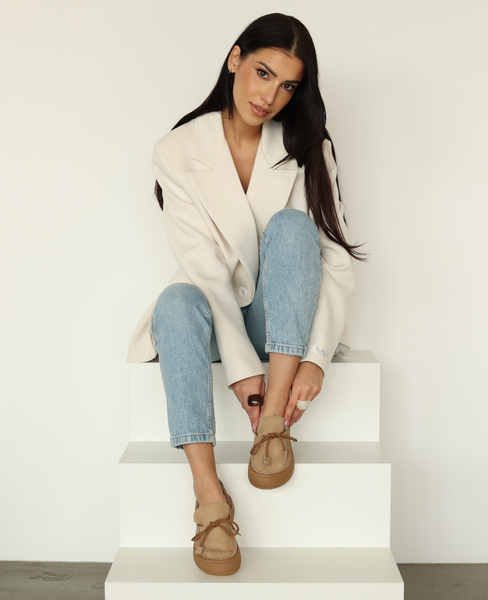 Trivela Beige Leather Women's Low-Cut Shoes