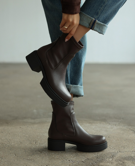 Getta Women's Leather Chocolate-Brown Ankle Boots