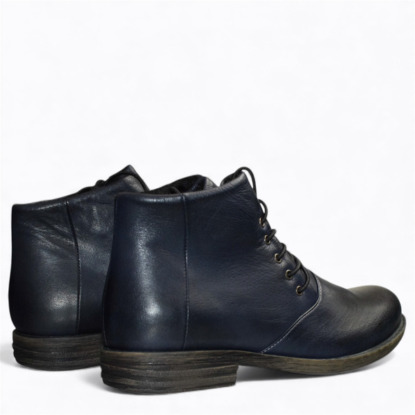 Evandra Women's Navy Blue Leather Boots