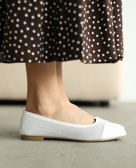 Halinor White Leather Women's Ballerina Flats