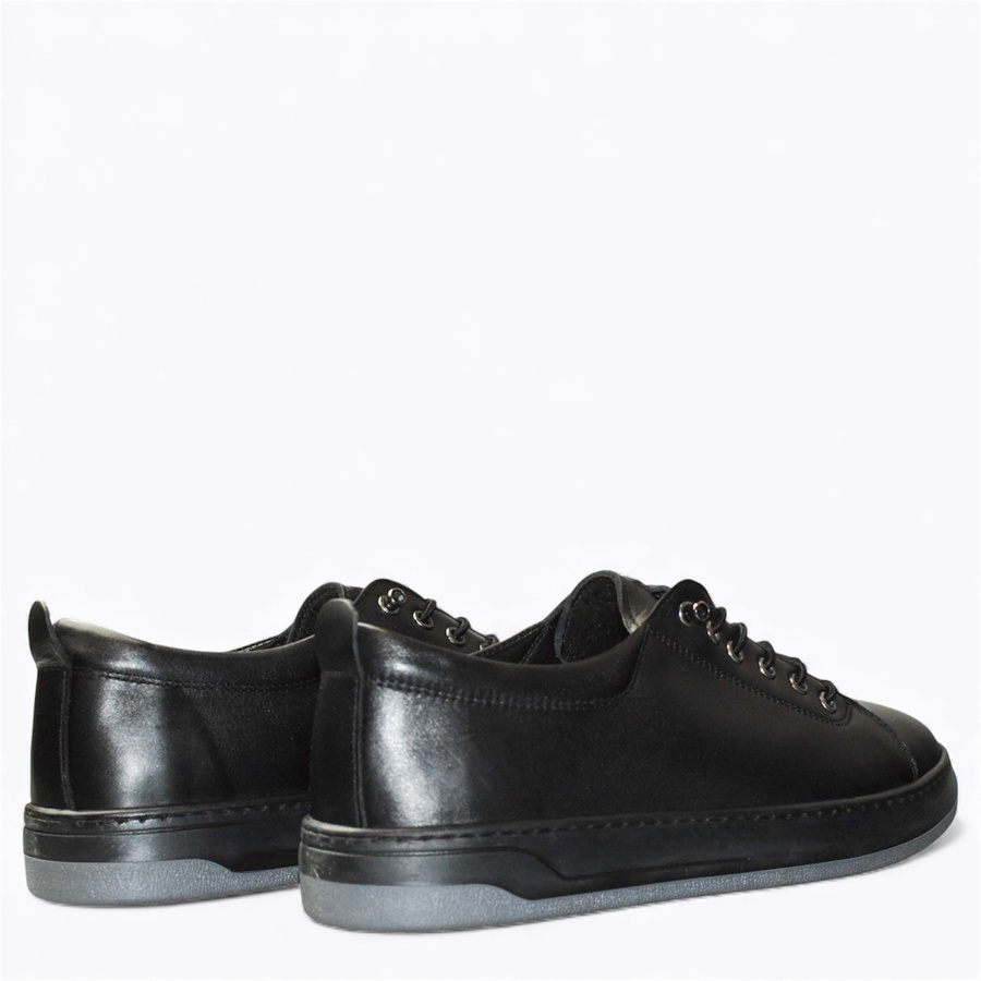 Skórzane czarne sneakersy damskie Arestia