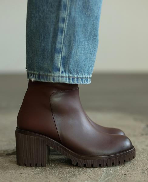 Corelia Women's Leather Chocolate-Brown Ankle Boots