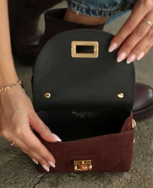 Faerine Wiśnia  - skórzany mini kuferek zamsz