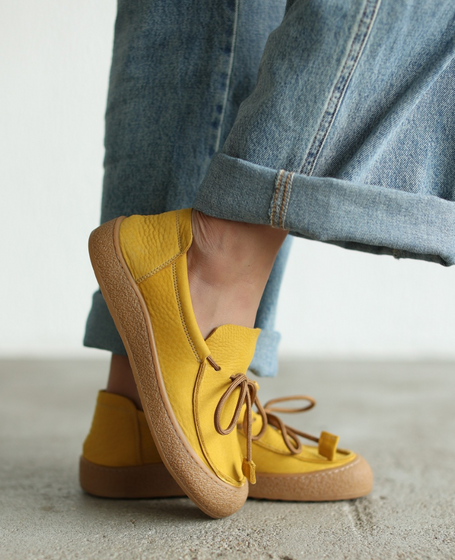 Trivela Women's Yellow Leather Low-Top Shoes