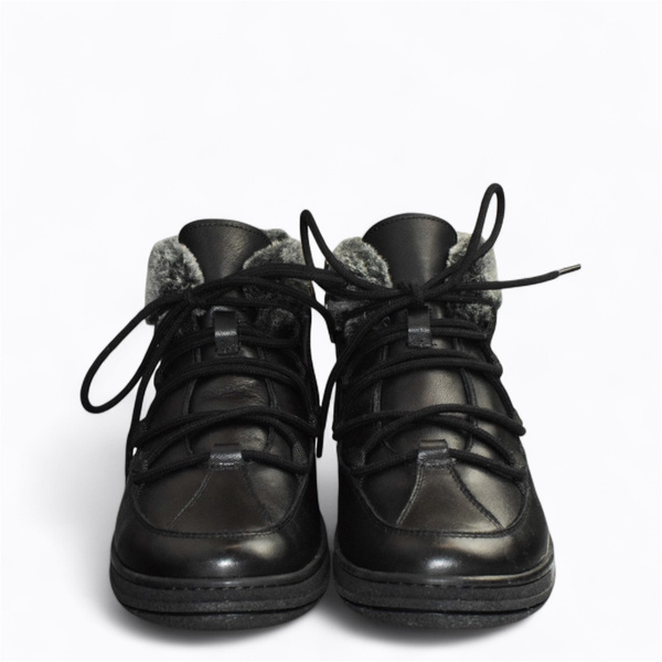 Renalia Women's Black Leather Snow Boots
