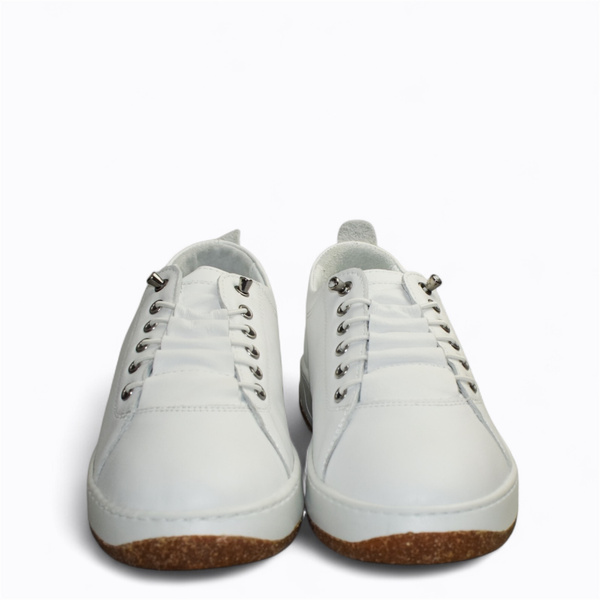 Arestia Women's White Leather Sneakers