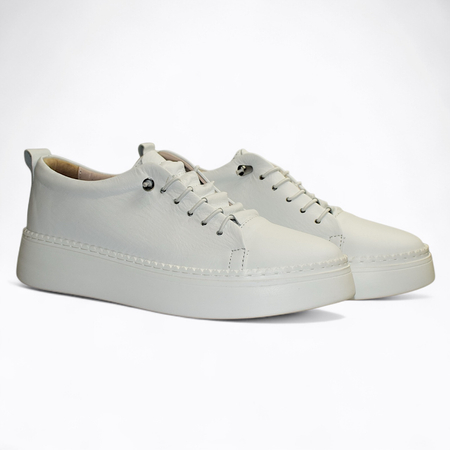 Białe sneakersy ISSANDE