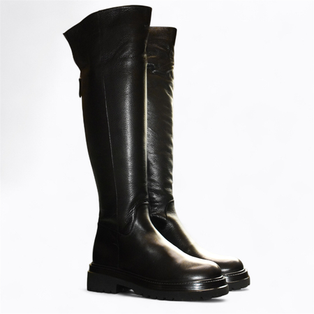 Skórzane czarne kozaki damskie Embrina