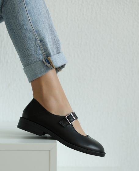 Sanirei Women's Black Leather Low-Top Shoes