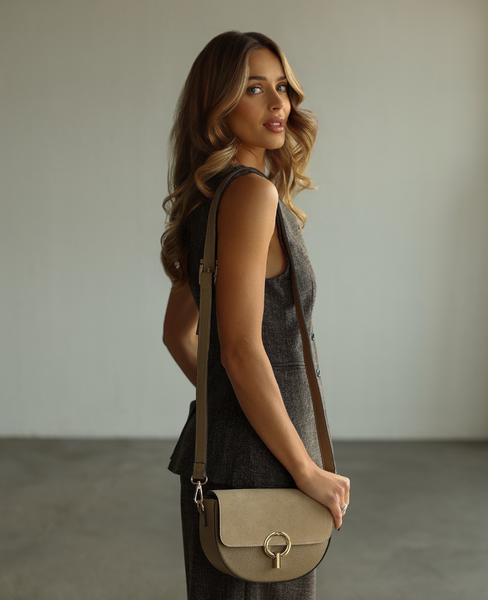 Sakato XL Cappuccino – Women's Suede Messenger Bag