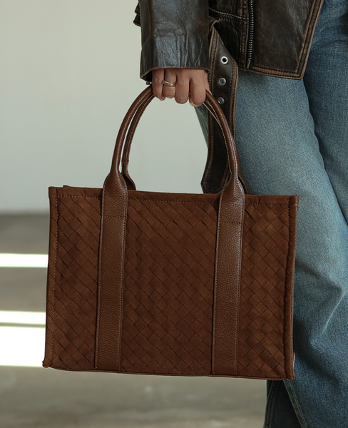 Ralinia Rudy - Women's Leather Trunk with a Braided Effect