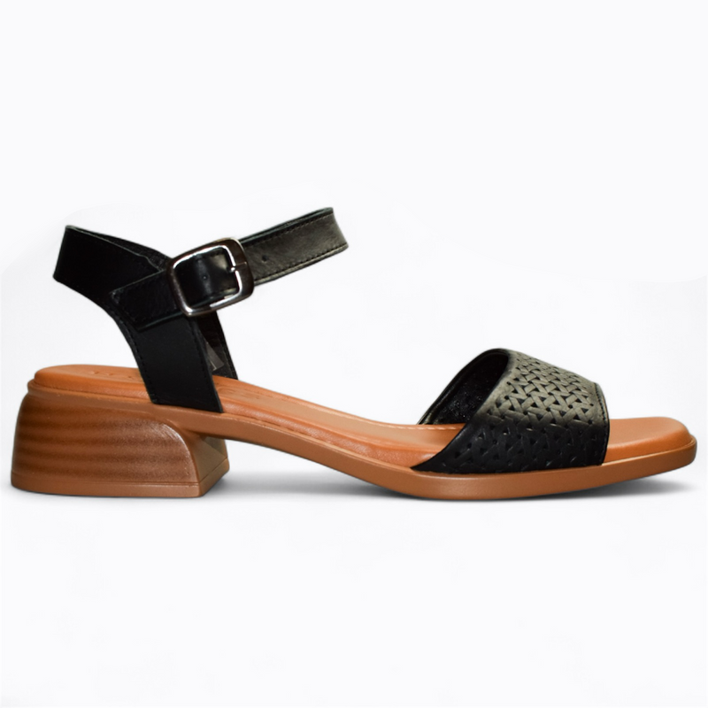 BLACK WOMEN'S SANDALS BY PRILENI