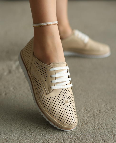 Larimea Beige Leather Women's Low-Cut Shoes
