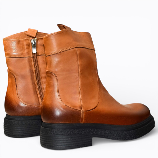 Vilanna Women's Red Leather Boots
