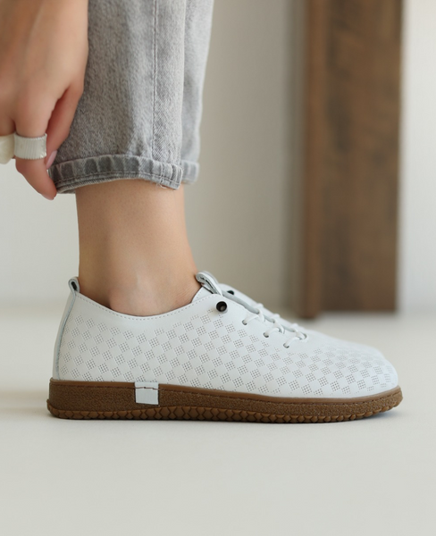 Glimora Women's White Leather Low-Top Shoes