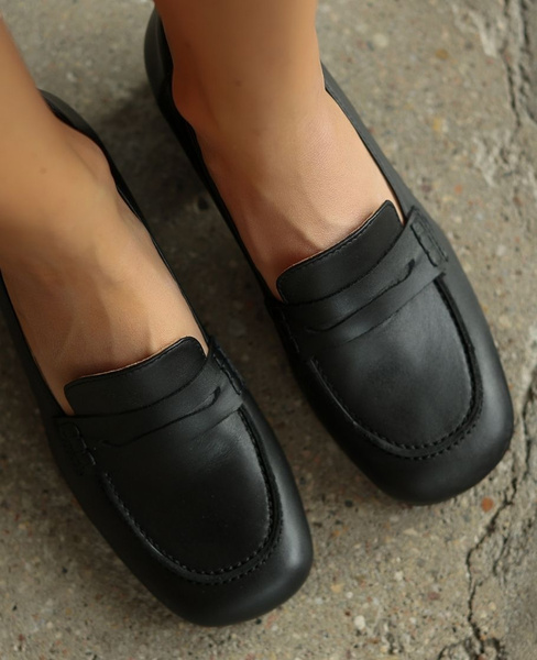 Niesenia Black Leather Women's Pumps
