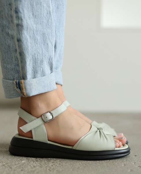 Velanri Women's Mint Leather Sandals