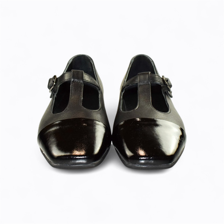 Aselina Women's Black Leather Low-Cut Shoes