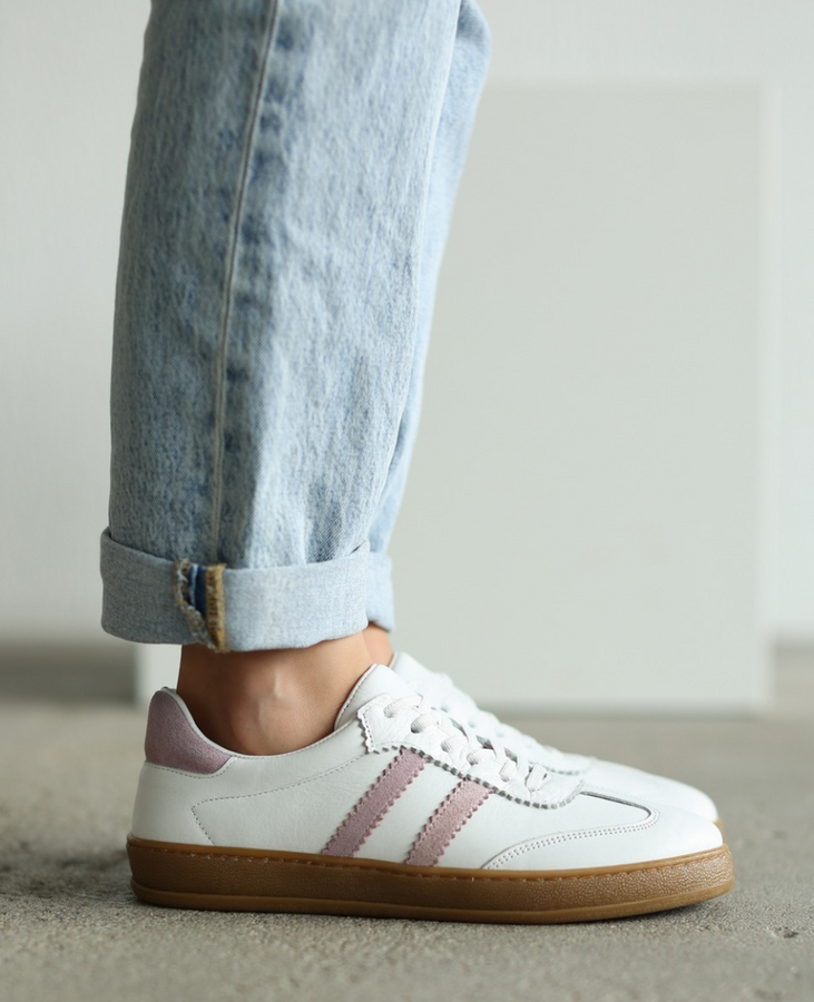 Skórzane białe sneakersy damskie Magline