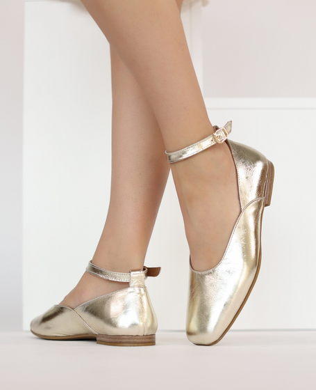 Eralina Women's Leather Gold Ballerina Flats