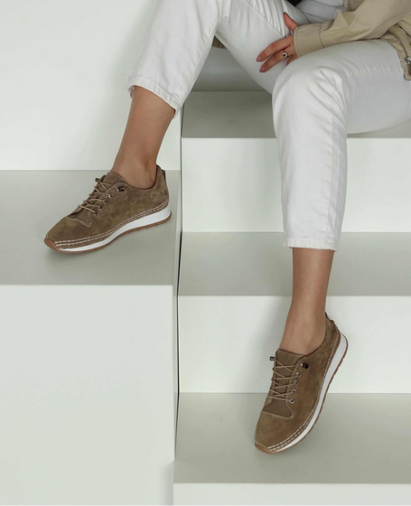 Amelira Beige Leather Women's Low-Cut Shoes