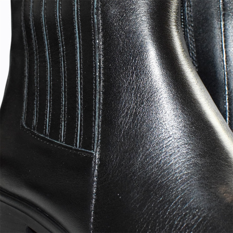 Noravia Women's Black Leather Ankle Boots
